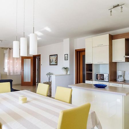 Apartman Niko Kastela Exterior photo