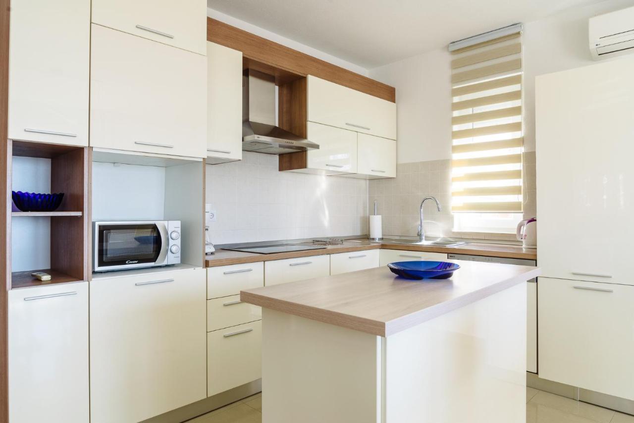 Apartman Niko Kastela Exterior photo